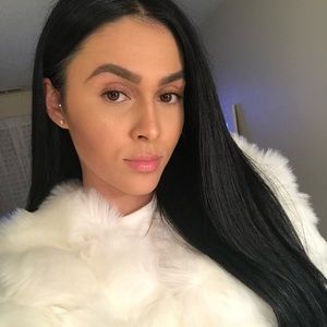 Meet your Posher, Mariele